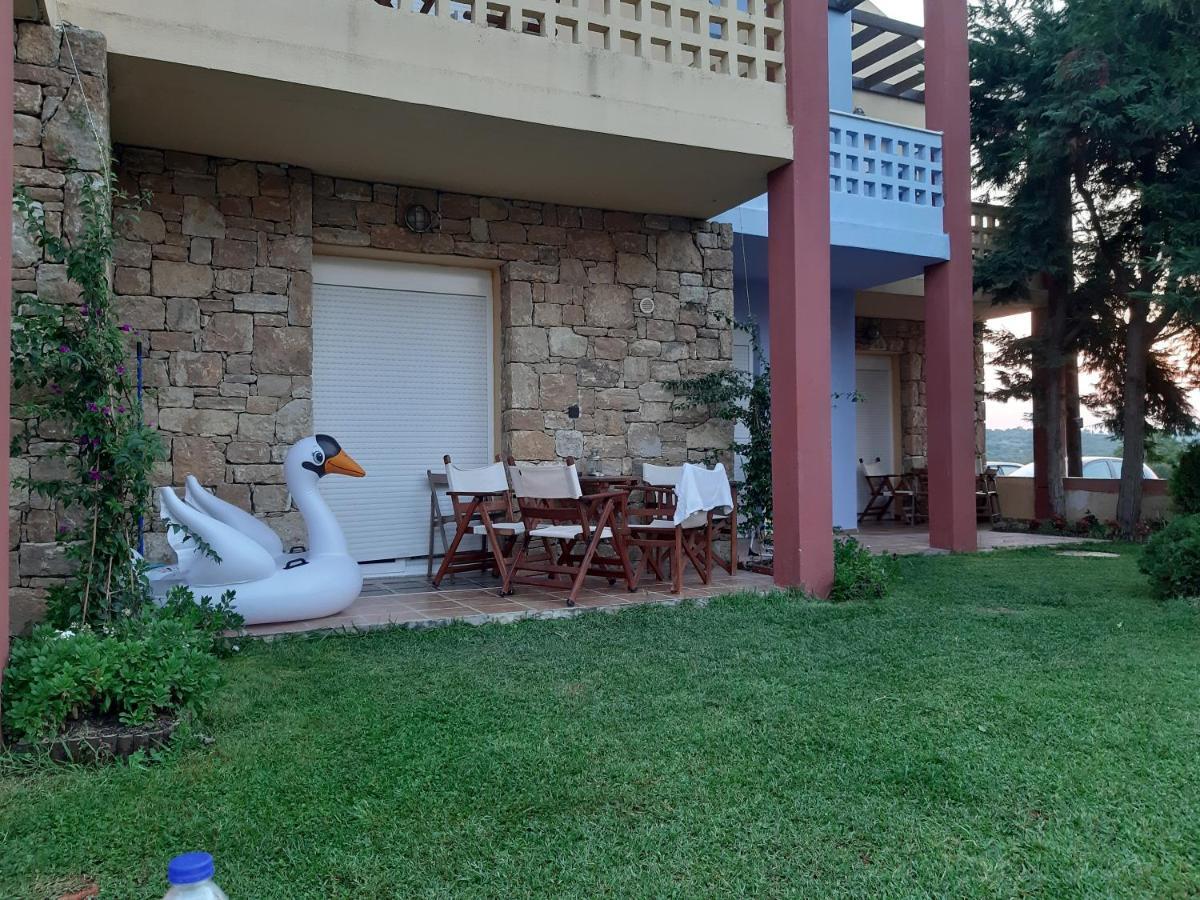 Ydna Family Apartment Posidi